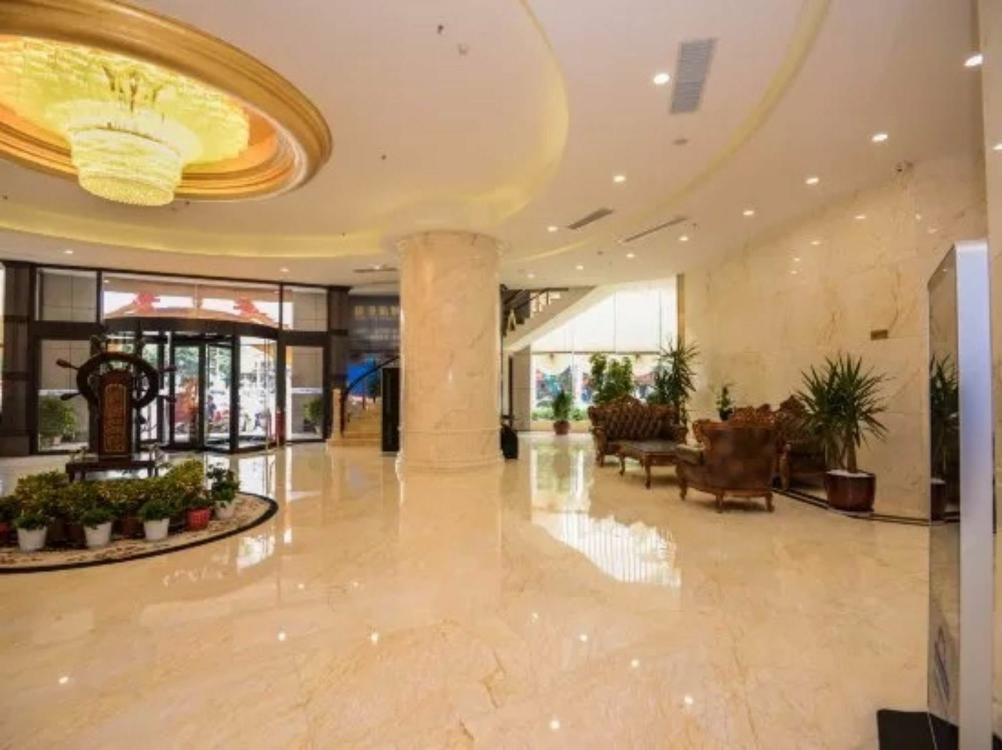 Days Hotel & Suites Shishi 泉州市 エクステリア 写真